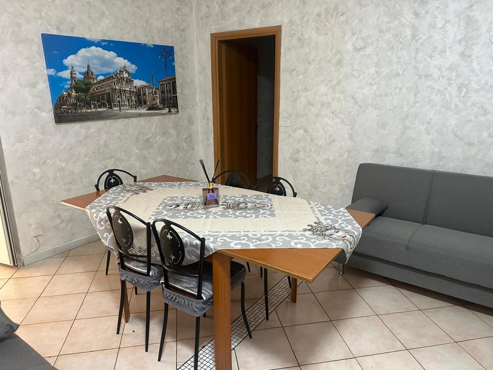 Apartment Missori 1 *